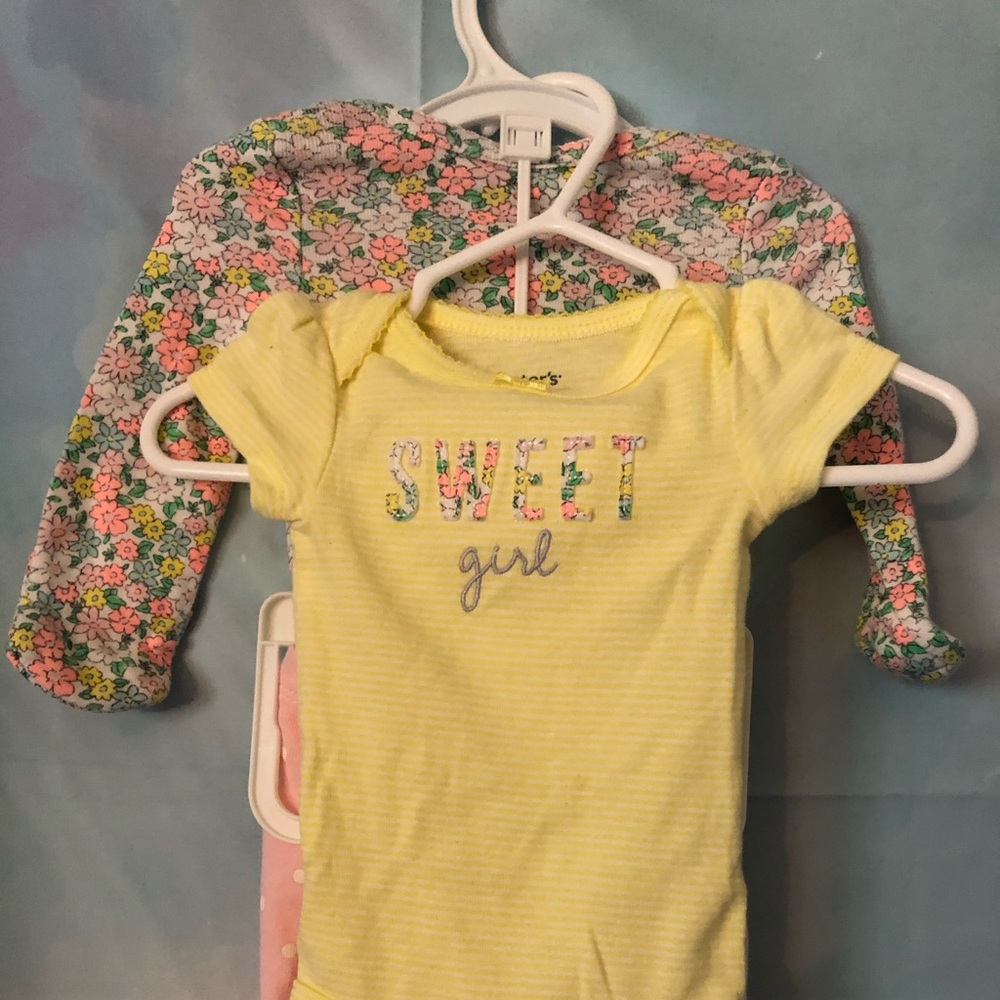 5/$25🤗Carter’s Newborn 3PC Outfit